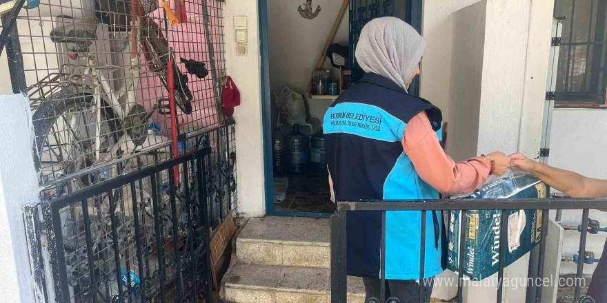 Bodrum Belediyesi 10 bin 850 sosyal destek kartı dağıttı