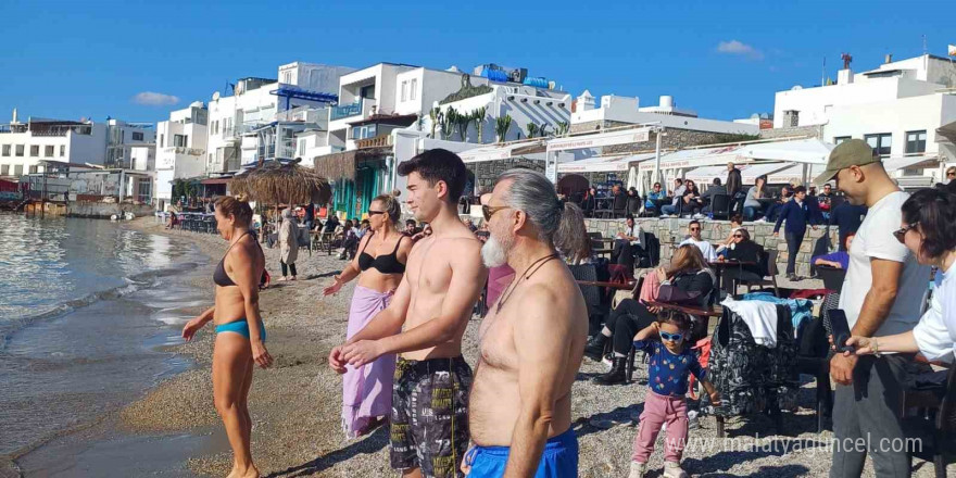 Bodrum’da yeni yılın ilk günü deniz keyfi