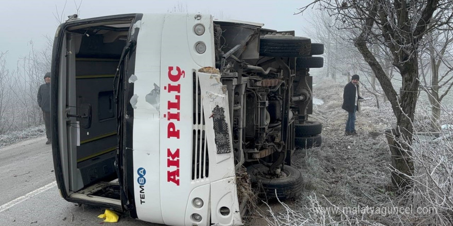 Bolu’da Akpiliç’in işçi servisi devrildi: 9 yaralı