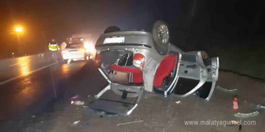 Bolu’da takla atan otomobil ters döndü: 1’i bebek 4 yaralı