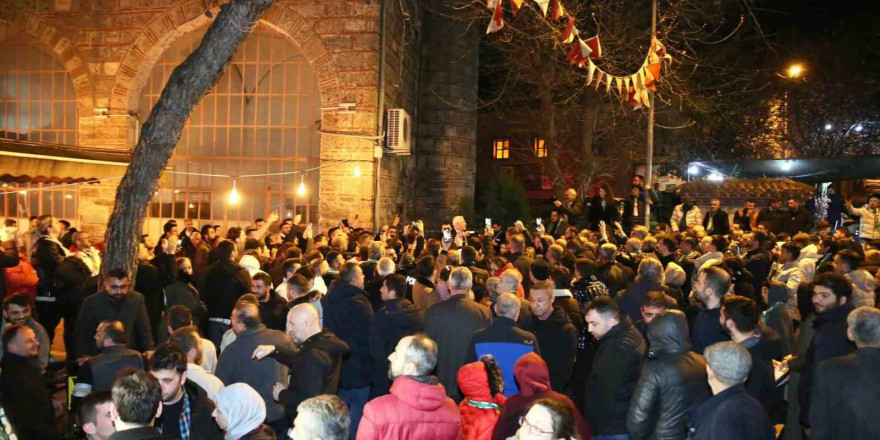 Bozbey’e Abdal Meydanı’nda sevgi seli