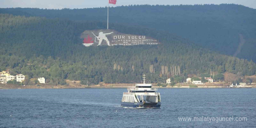 Bozcaada ve Gökçeada’ya yapılan bazı feribot seferleri iptal edildi