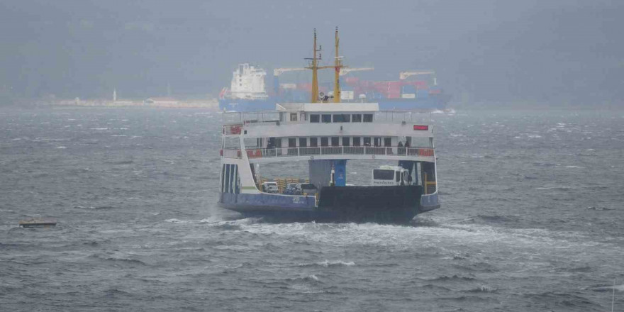 Bozcaada ve Gökçeada’ya yarınki tüm feribot seferleri iptal edildi