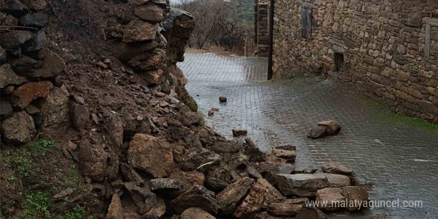 Bozdoğan Belediyesi’nden sağanak mesaisi