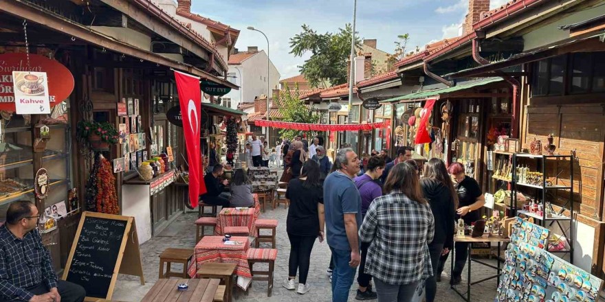 Bozkırın incisi Sivrihisar parlamaya devam ediyor