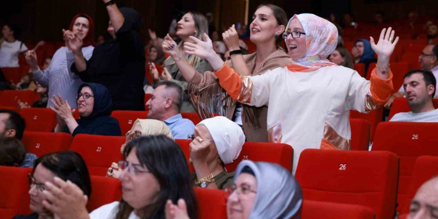 Bozkırın tezenesi Neşet Ertaş türkülerle anıldı