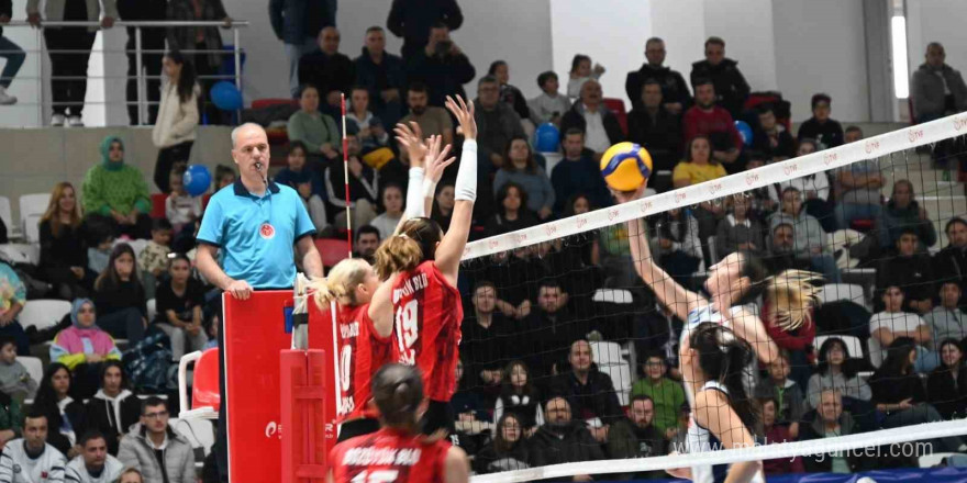 Bozüyük Belediyesi Eğitim ve Spor Kulübü Kadın Voleybol Takımı zorlu maça hazırlanıyor