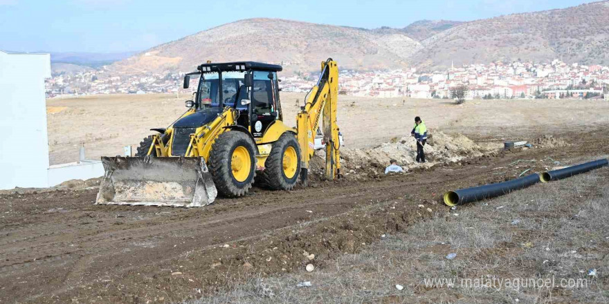 Bozüyük’te altyapı çalışmaları yeni hat yapım çalışmalarıyla devam ediyor