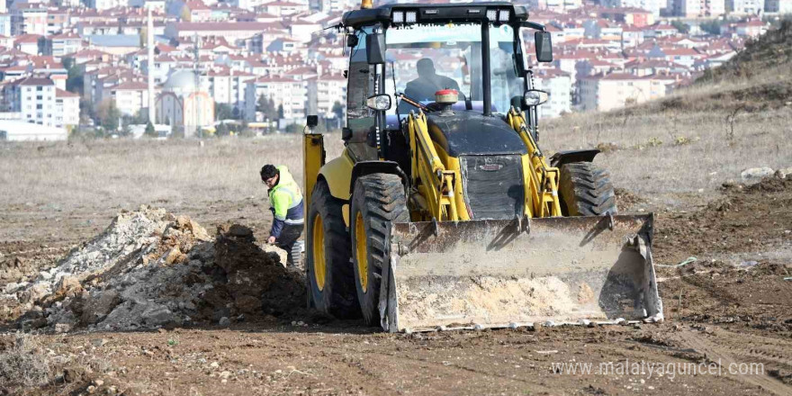 Bozüyük’te altyapı çalışmaları yeni hat yapım çalışmalarıyla devam ediyor