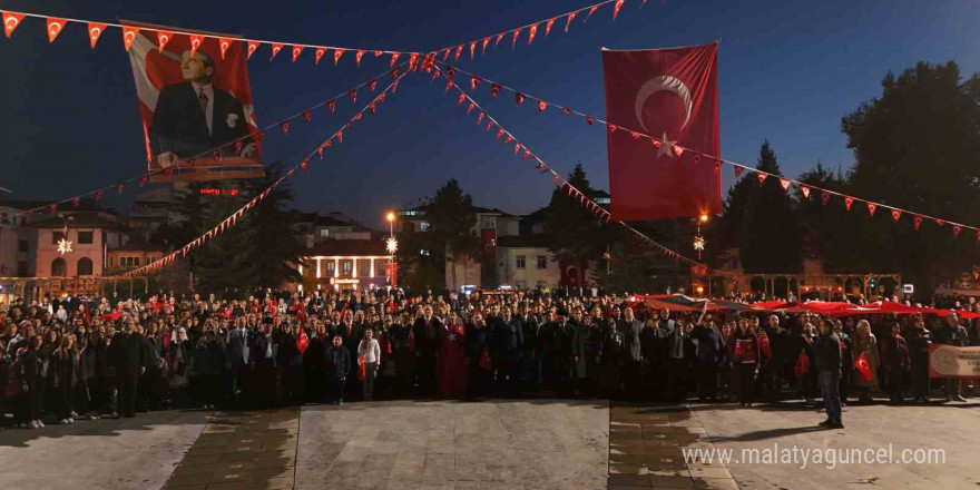 Bozüyük’te “Cumhuriyet Yürüyüşü” yapıldı