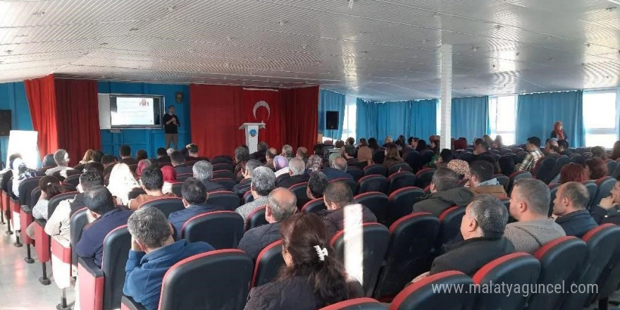 Bozyazı’da ’Bağımlılıkla Mücadele Semineri’ düzenledi