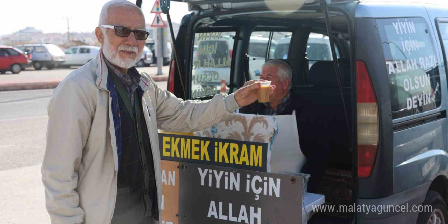 Bu çorbadan içenlerin hesabı sadece ’hayır duası’