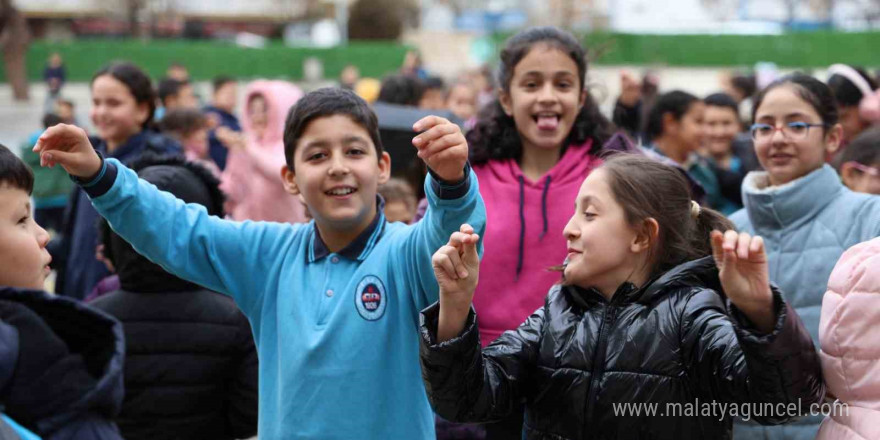 Bu okulda öğrenciler teneffüse çıkmak için can atıyor