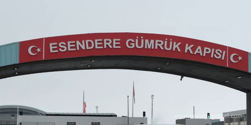 Bulduğu cüzdanı Türkiye’ye getirerek sahibine teslim etti