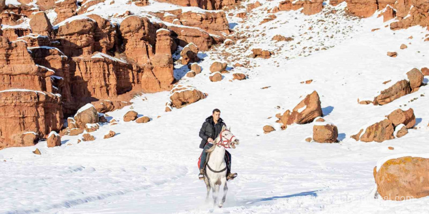 Burası Colorado değil Erzurum: İşte kırmızının beyaz ile buluştuğu yer