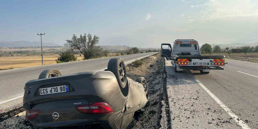 Burdur-Fethiye karayolunda otomobil takla attı: 5 yaralı