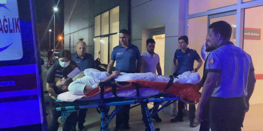 Burdur’da çıkan bıçaklı kavgada 1’i ağır 2 kişi yaralandı