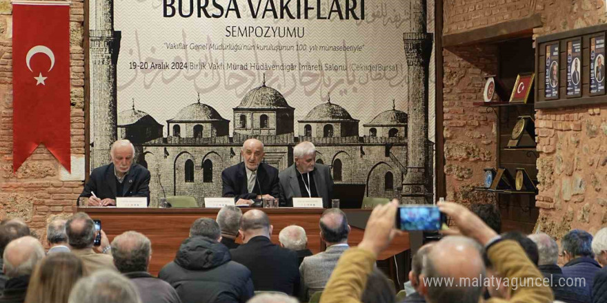 ’Bursa Vakfiyeleri ve Vakıf Sergi Eserleri Fotoğraf Sergisi’ açıldı