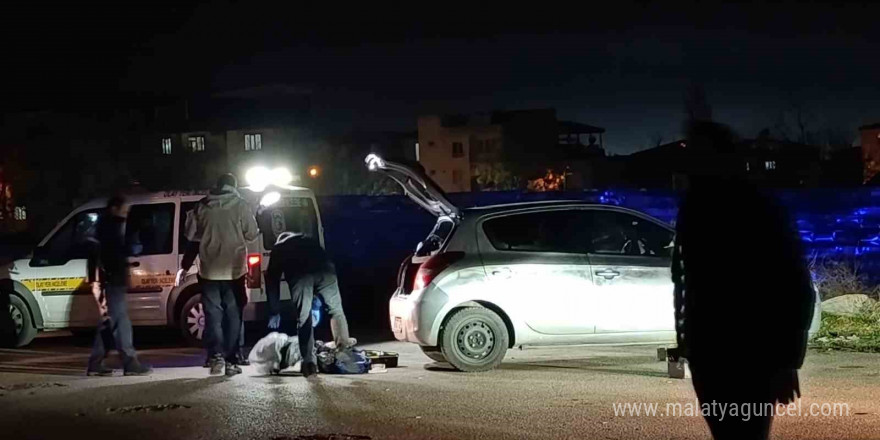 Bursa’da araç içerisinde başından vurulmuş kadın bulundu