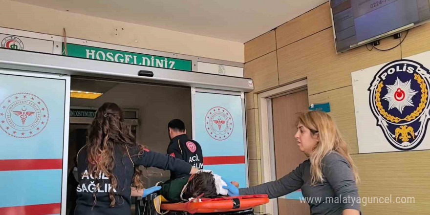 Bursa’da kontrolden çıkan otomobil takla attı: 2 yaralı