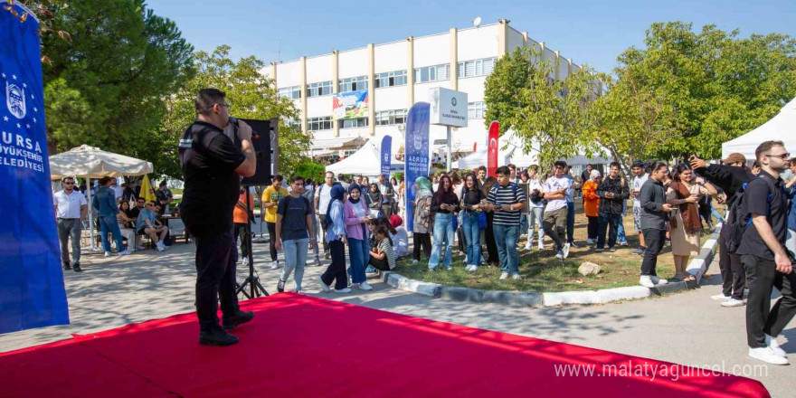 Bursa’da üniversiteli gençlere sıcak karşılama