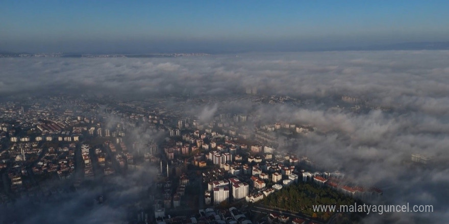 Bursa’da yoğun sis şehri yuttu