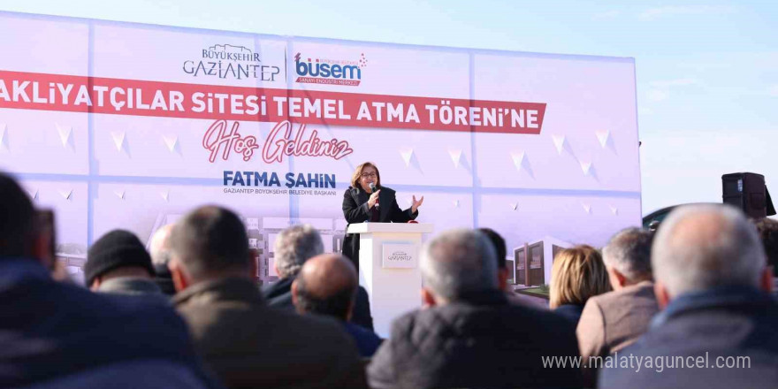 BÜSEM Nakliyatçılar Sitesi temel atma töreninde Başkan Şahin’den 900 milyonluk müjde