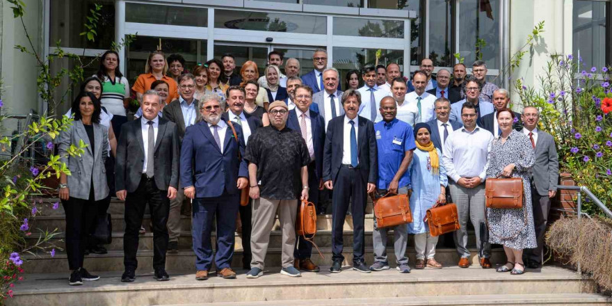 BUÜ Uluslararası Akademik Danışma Kurulu ilk toplantısını yaptı