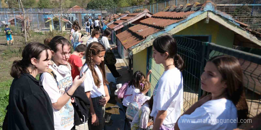 Büyükçekmece Belediyesi Çocuk Meclisi’nden anlamlı ziyaret