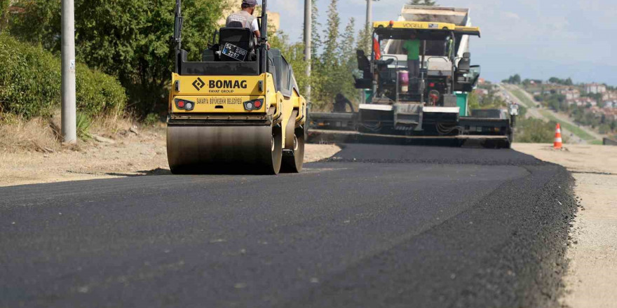 Büyükşehir caddeleri yeni yüzüne kavuşturuyor