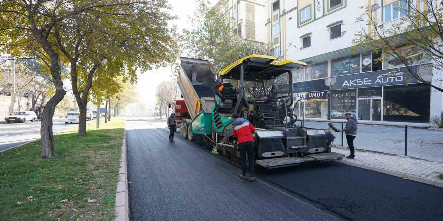 Büyükşehir, Dulkadiroğlu’nda bir arteri daha yeniledi