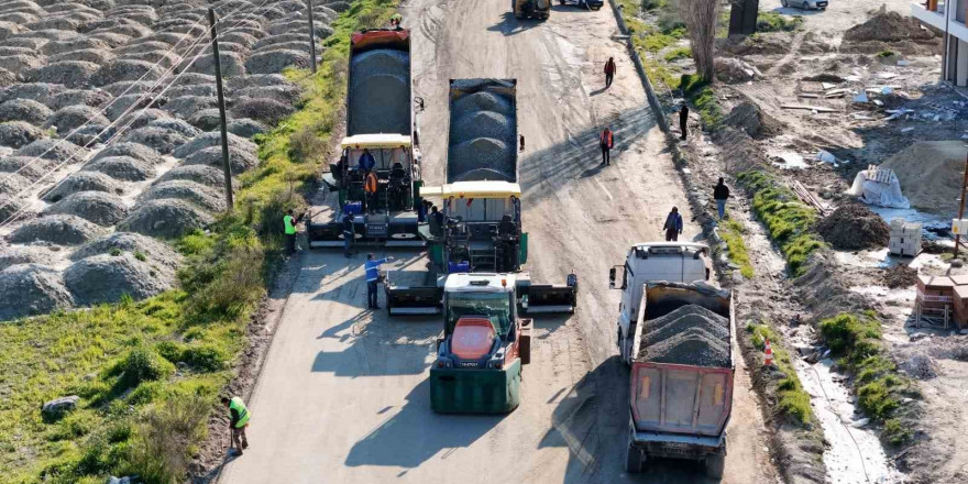 Büyükşehir ekipleri turizmin kalbindeki yolları yeniliyor