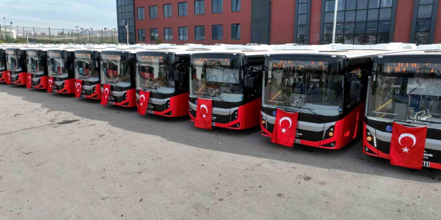 Büyükşehir toplu taşıma filosuna 20 yeni otobüs daha kattı