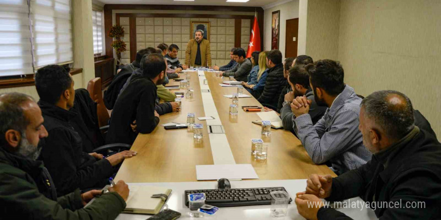 Büyükşehirden çiftçilere meyve fidanı desteği