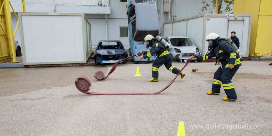 Büyükşehir’den fabrika itfaiyecilerine özel eğitim