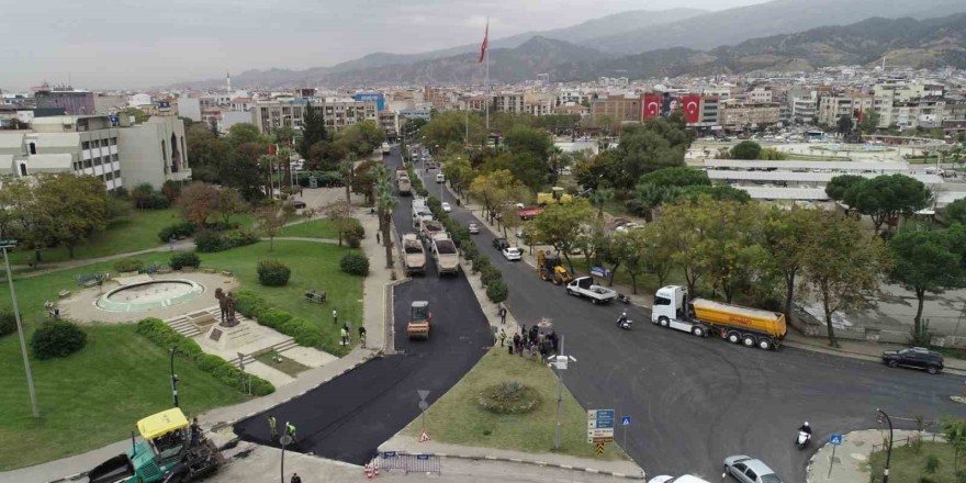 Büyükşehirden Salihli’ye sıcak asfalt