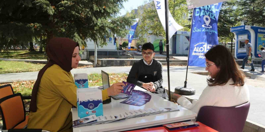 Büyükşehir’den yeni üniversite öğrencilerine rehberlik ve danışma hizmeti