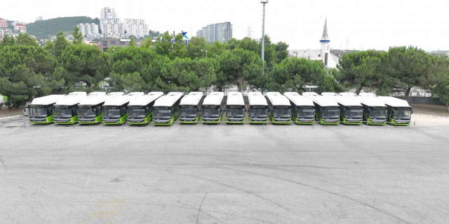 Büyükşehir’in 20 yeni otobüsü teslim edildi