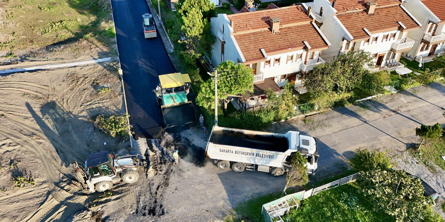 Büyükşehir’in asfalt mesaisi kuzeyde başladı: Kocaali’nin iki caddesi yenileniyor