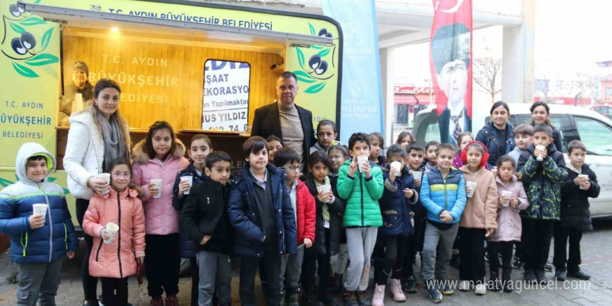 Büyükşehir’in çorbaları miniklerin içini ısıttı