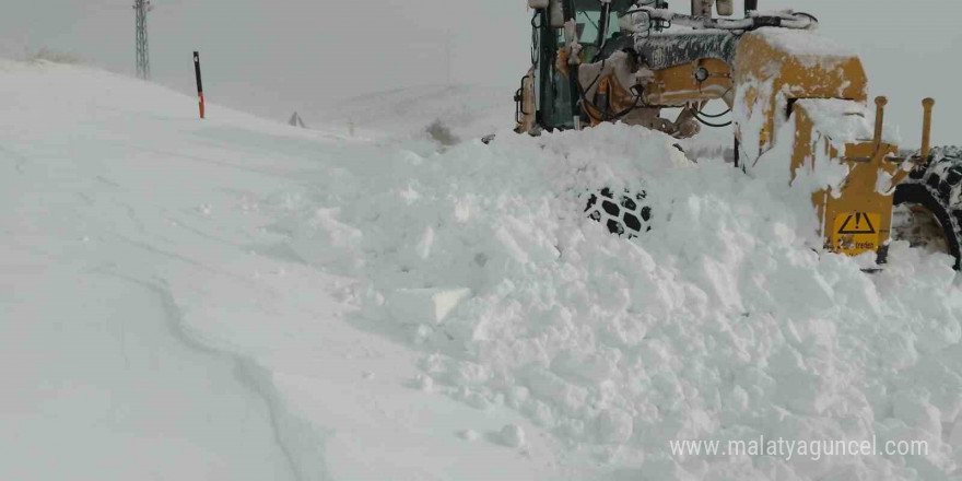 Büyükşehir’in ulaşıma açtığı mahalle sayısı 461’e yükseldi