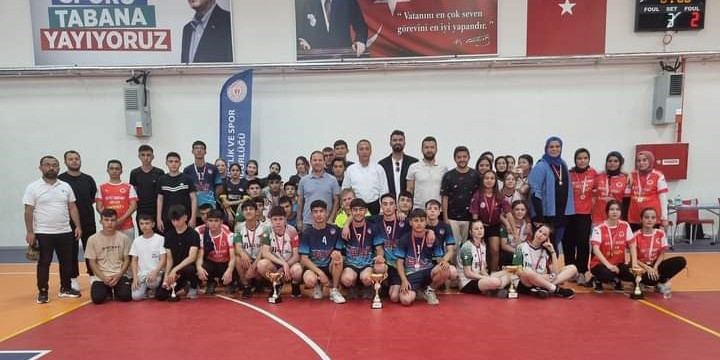 Çal Okul Sporları Voleybol Turnuvası Bekilli’de gerçekleşti