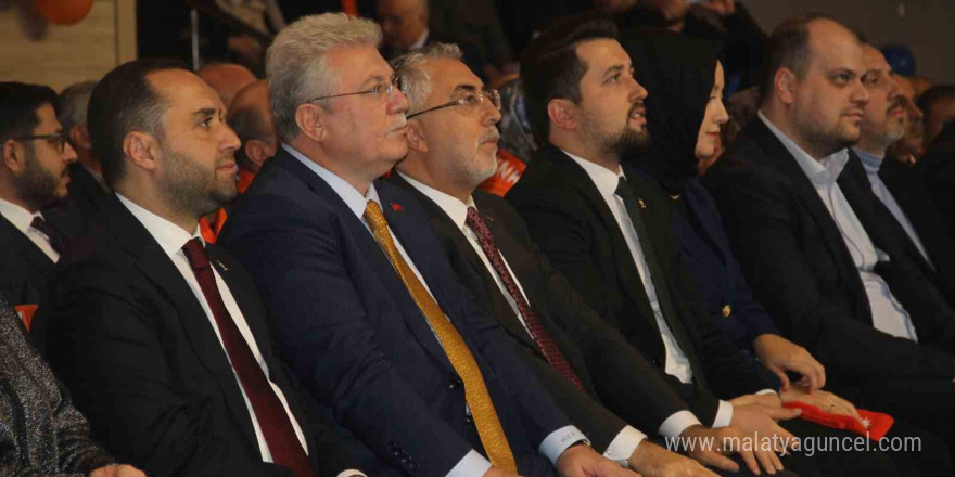 Çalışma ve Sosyal Güvenlik Bakanı Işıkhan’dan CHP’li belediyelere SGK borcu çağrısı: