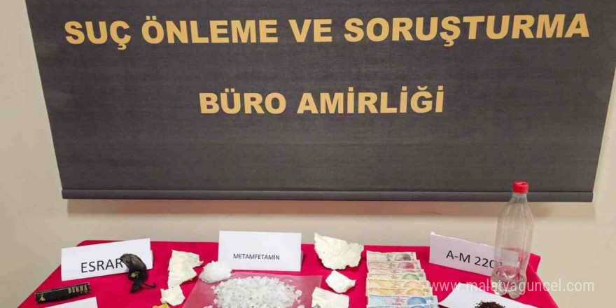 Çanakkale’de araç içerisinde 2 milyon TL’lik uyuşturucu madde yakalandı