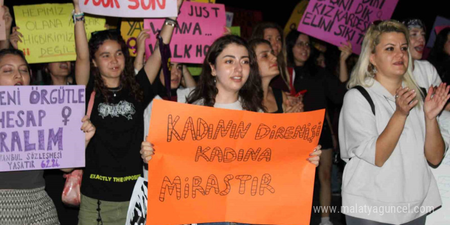 Çanakkale’de kadın cinayetleri protesto edildi