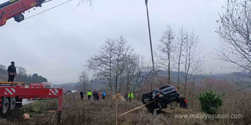 Çanakkale’de otomobilin çaya uçması sonucu kaybolan kişi ölü olarak bulundu