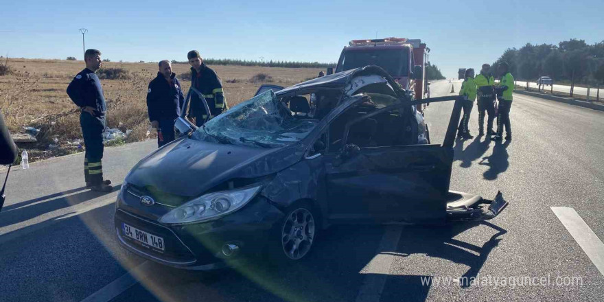 Çanakkale’de trafik kazasında hayatını kaybeden kadın toprağa verildi