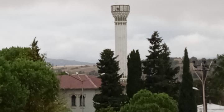 Çanakkale’de yıldırım düştü, cami minaresi yıkıldı