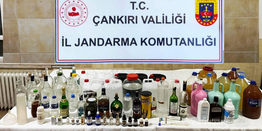 Çankırı’da yılbaşı öncesi onlarca litre kaçak alkol ele geçirildi