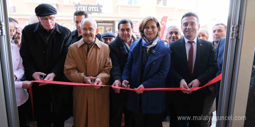 Çeşm-i Cihan Yöresel Lezzetler Lokantası yoğun katılım ile açıldı